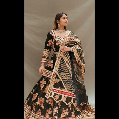 Net Hand Embroidered Velvet Lehenga with Sequin Top & Dupatta – Luxury Wedding Wear